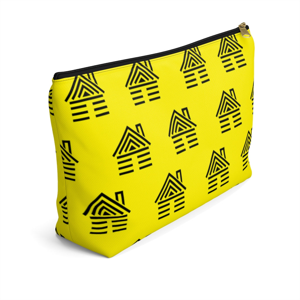 Cabin Logo Zipper Pouch